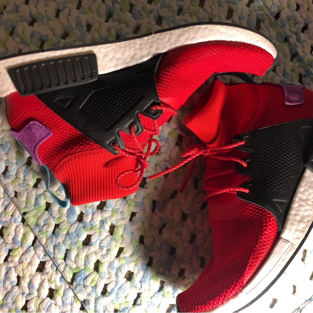 Adidas Tennis sport shoe